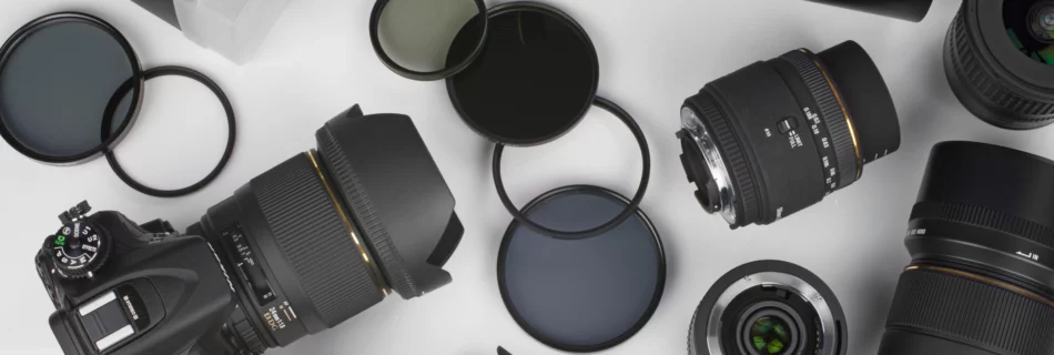 Équipement photo professionnel objectifs filtres flash Nikon Canon, matériel photographie expert