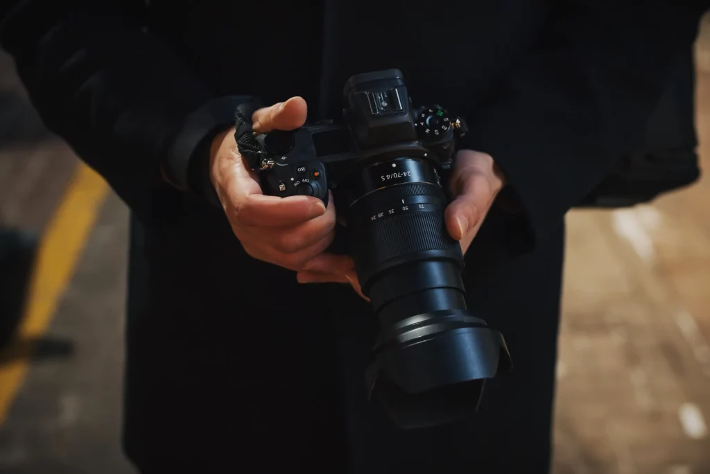 Appareils mirrorless Sony Fujifilm X-T boîtiers compacts, photographie hybride légère passionnée.
